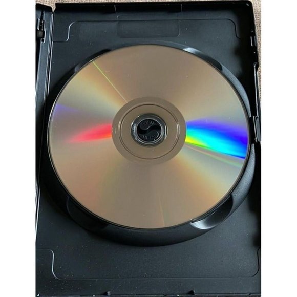 Savages - DVD - Unrated - Blake Lively, John Travolta, Salma Hayek - Picture 3 of 3